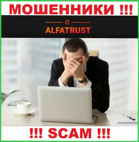 На сайте ворюг AlfaTrust Com нет информации об их регуляторе - его попросту нет